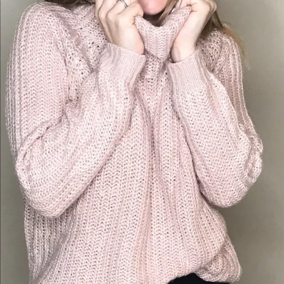 🌸 Pink Sweater - Picture 2 of 3